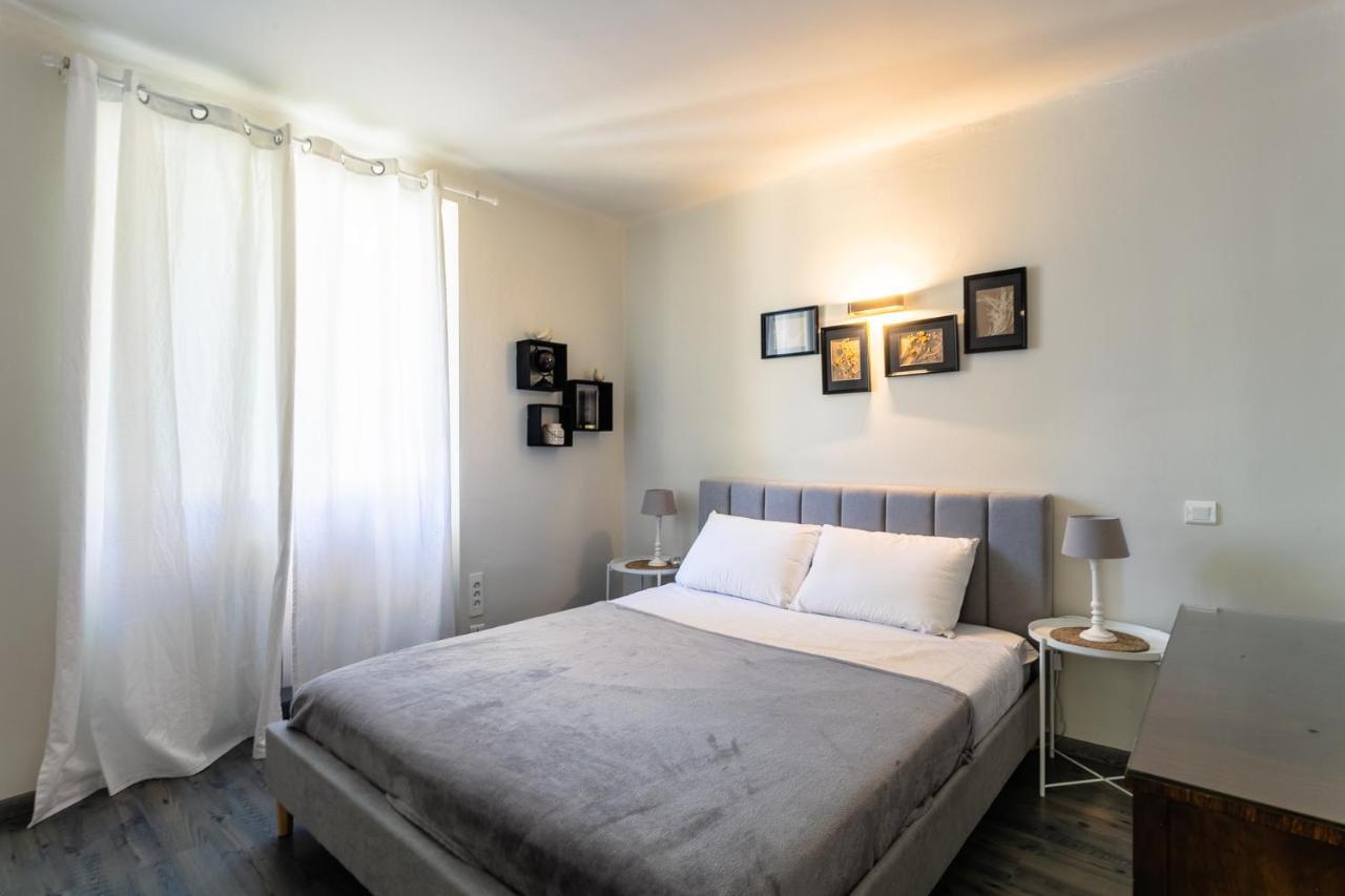 Вилла Wonderful House In Sarlat Center With Heated Pool & Jaccuzi Экстерьер фото