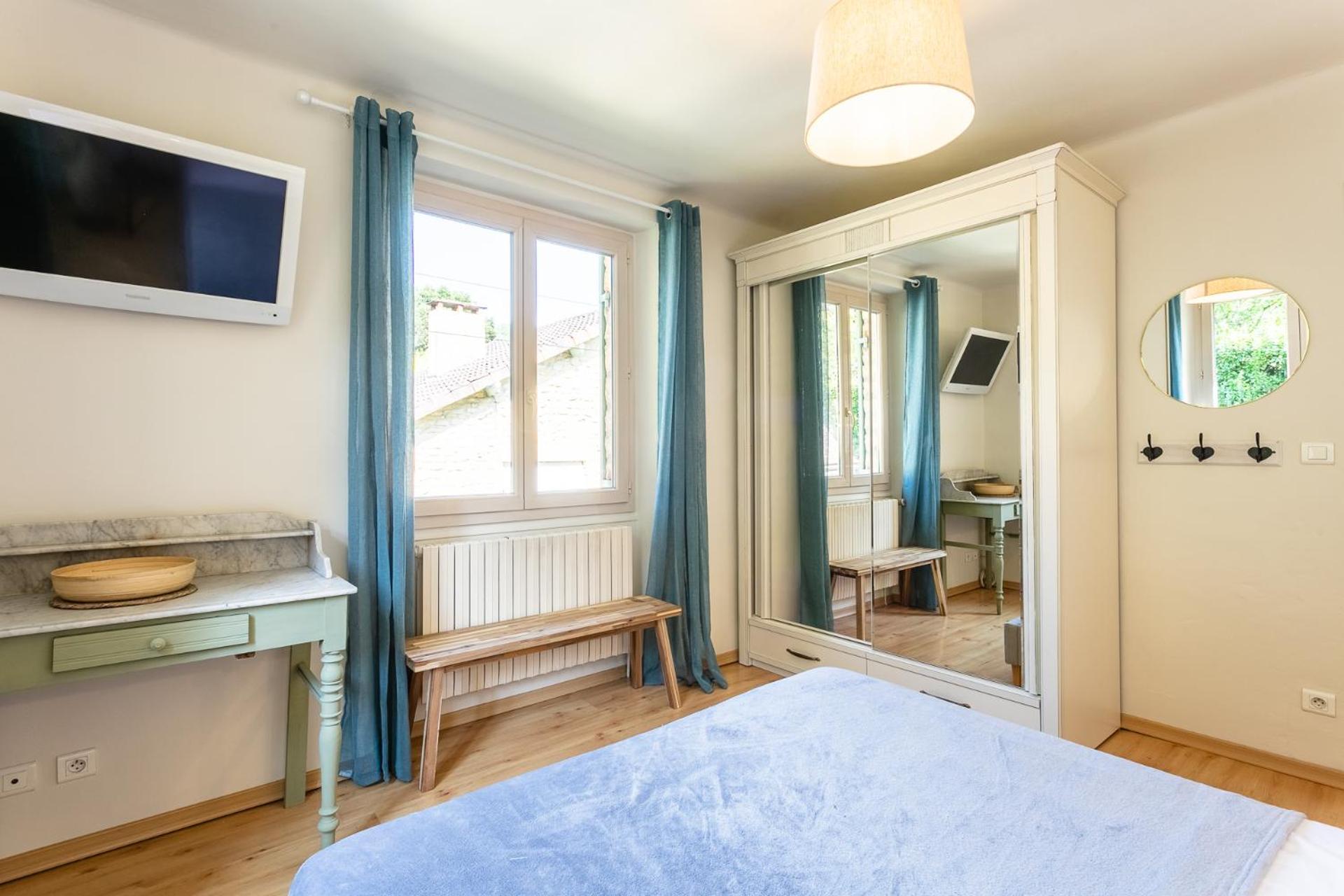 Вилла Wonderful House In Sarlat Center With Heated Pool & Jaccuzi Экстерьер фото